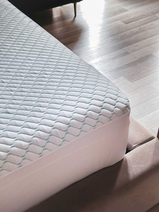 Snowflake Cooling Mattress Protector