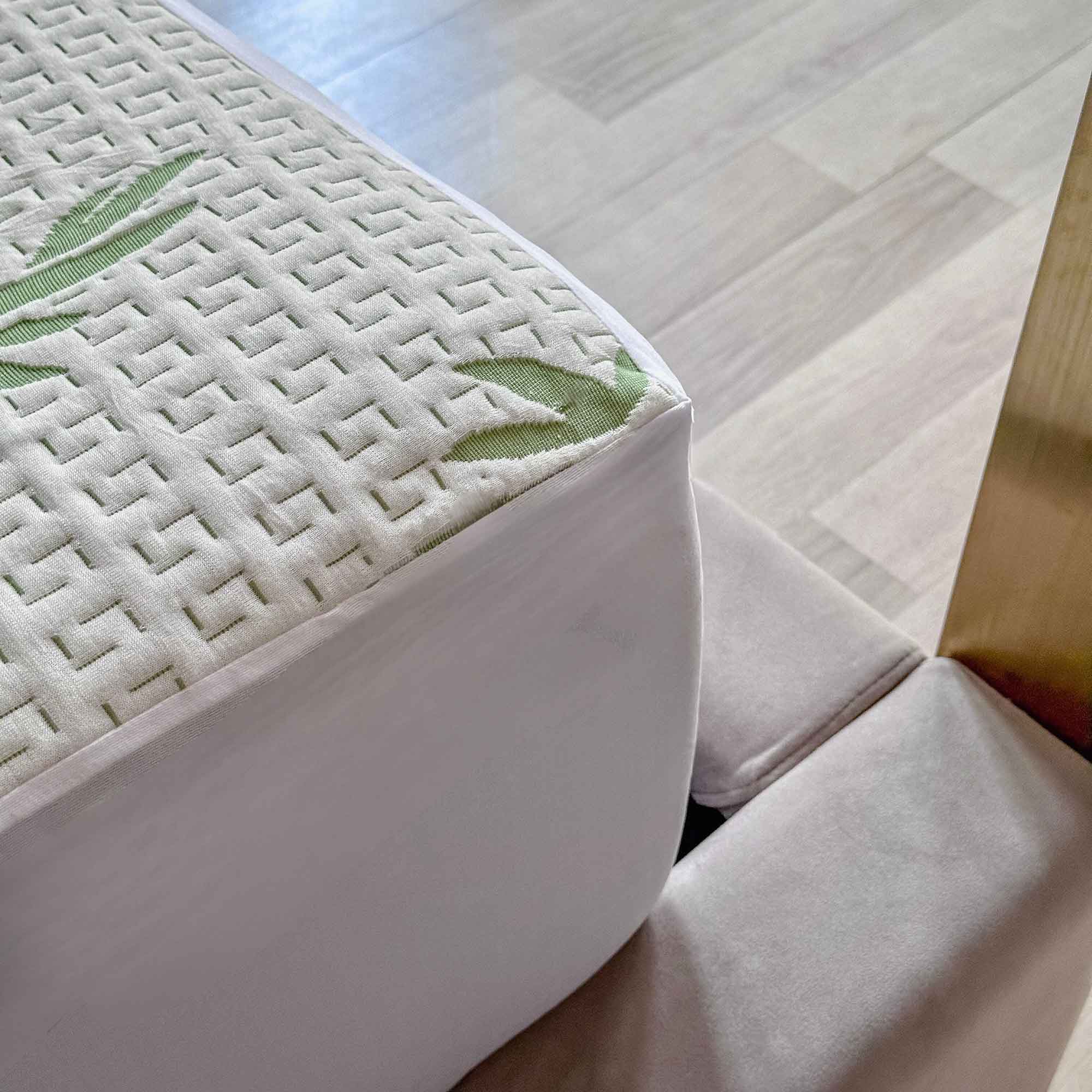 http://austinlinen.com/cdn/shop/files/bamboo-green-waterproof-mattress-cover-austin-linen-1.jpg?v=1692429106