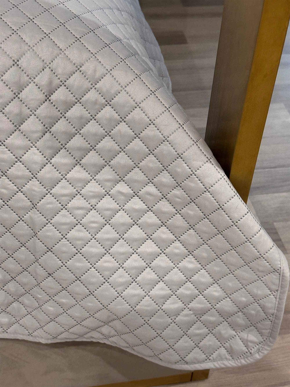 Ruby Bed Spread