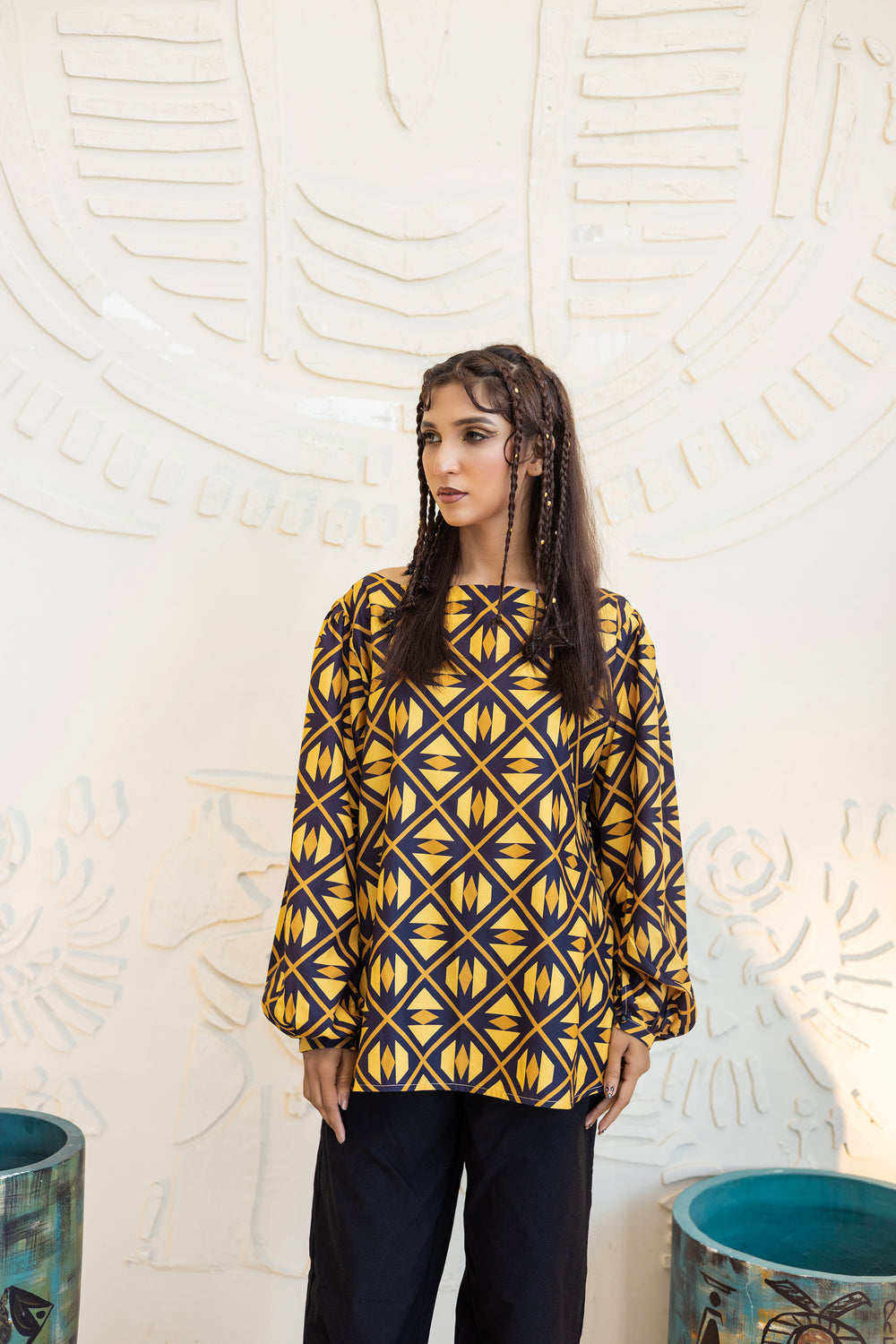 Amunet Balloon Sleeve Top