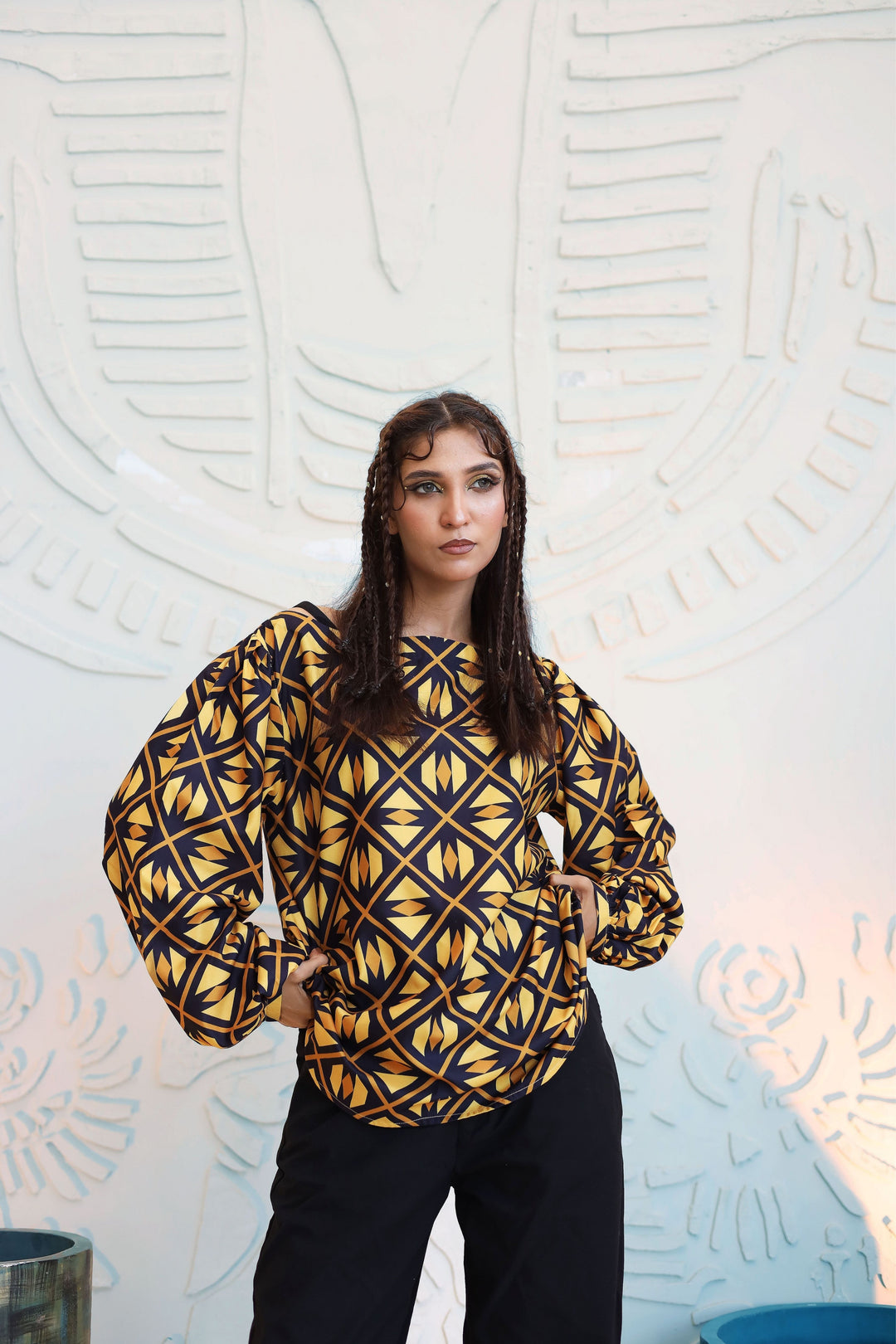 Amunet Balloon Sleeve Top
