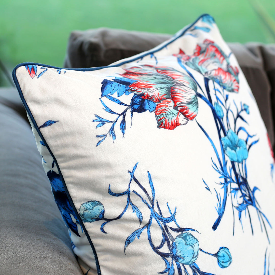 Daisy heaven Veloudo Designer cushion