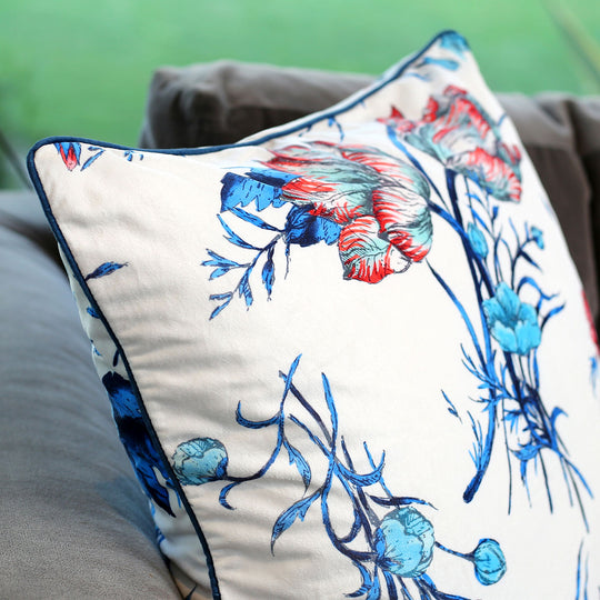 Daisy heaven Veloudo Designer cushion