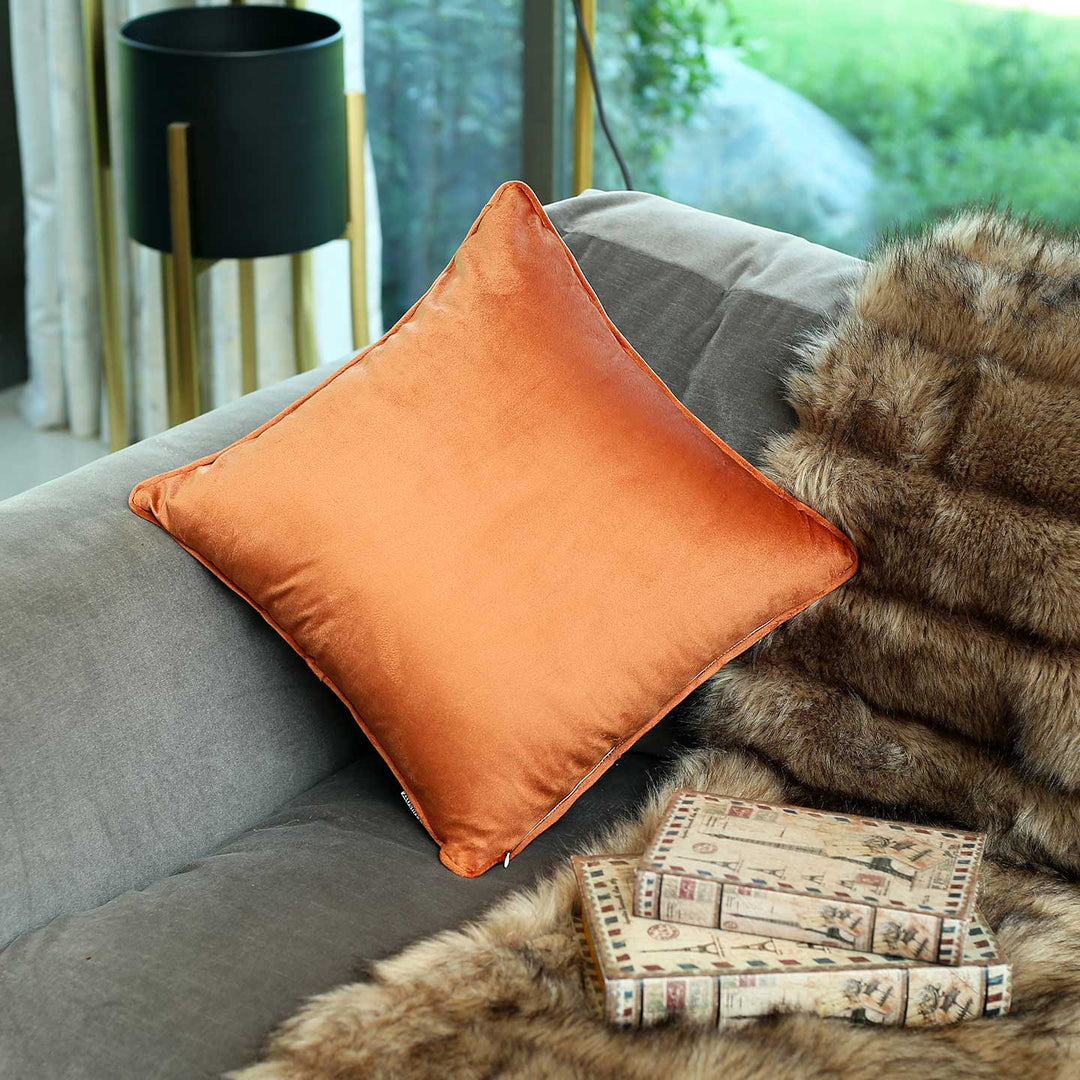 Veloúdo Caress Filled Cushions